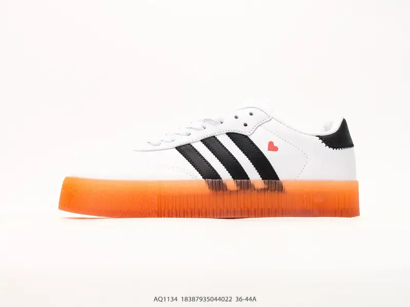 Adidas Chaussures de skate Polyvalent Classique AQ1134 #18387935044022