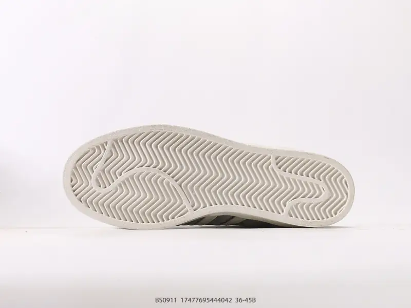 Adidas Sepatu Olahraga Tren Klasik Wanita BS0911 #17477695444042