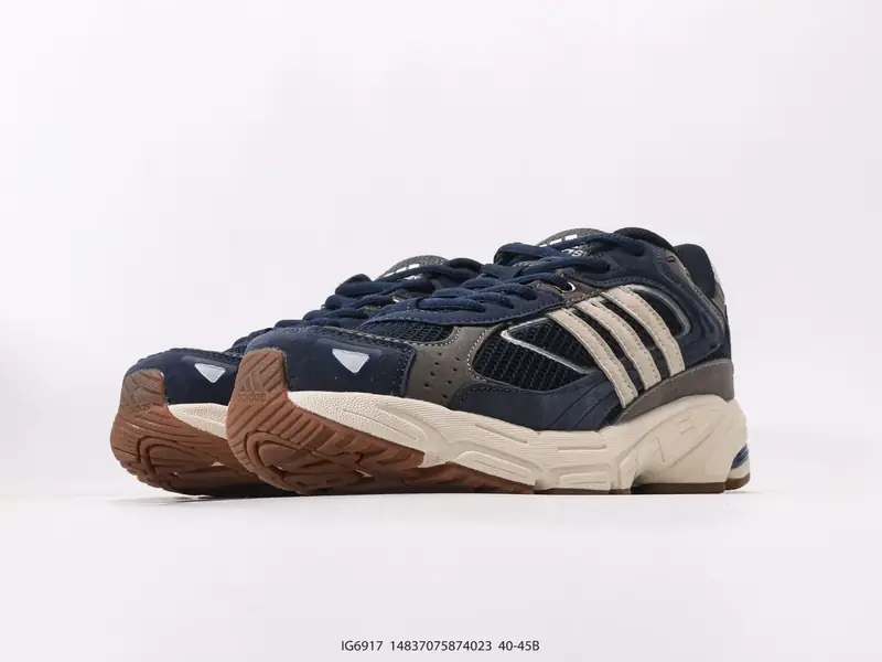 アディダス トレイルランニングシューズ レトロ 耐久性 ローカット IG6917 #14837075874023