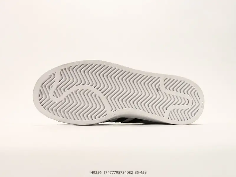Adidas Skateboardschuhe Niedrig IH9256 #17477795734082