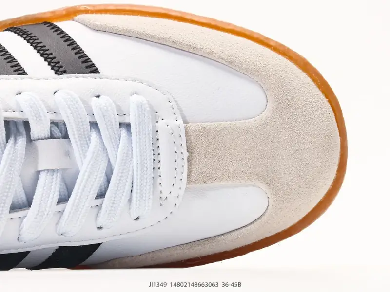 Adidas Chaussures de sport Polyvalent Basse JI1349 #14802148663063