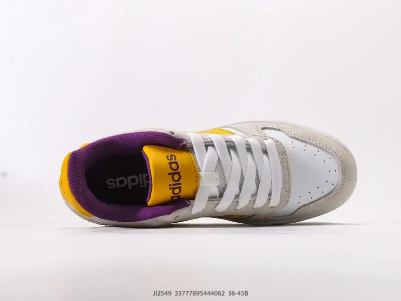 Adidas Baskets de basketball Confortable JI2549 #33777895444062