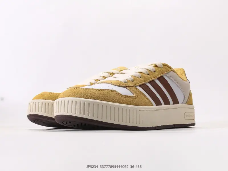 Adidas Baskets de basketball Confortable JP5234 #33777895444062