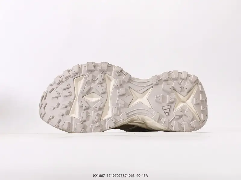 Adidas Sepatu Olahraga Bernapas Bantalan Anti-Slip JQ1667 #17497075874063