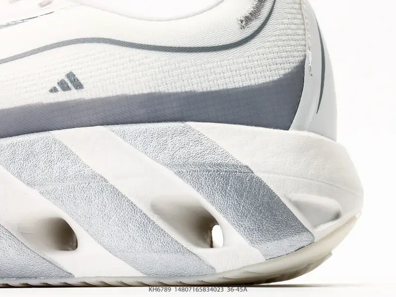 Adidas Chaussures de sport Amorti Résistant KH6789 #14807165834023