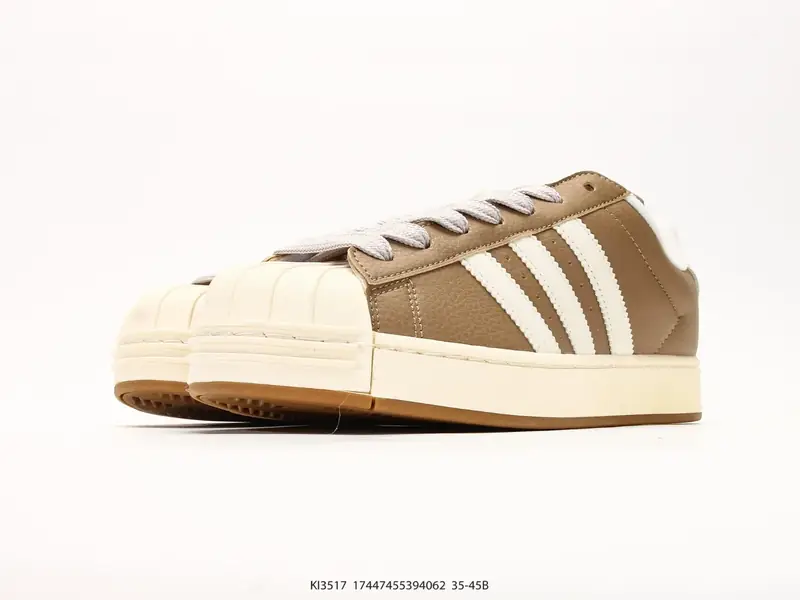 Adidas Sepatu Olahraga Serbaguna Klasik Low Top KI3517 #17447455394062