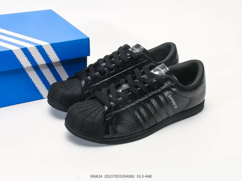 Adidas Sepatu Board Tren Klasik KI6824 #20237055394082