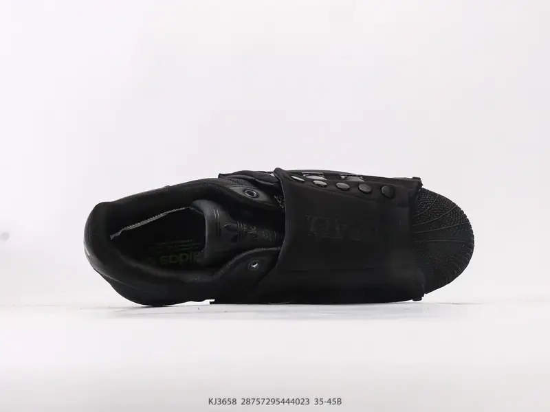 Adidas Chaussures de sport Polyvalent Classique Basse KJ3658 #28757295444023
