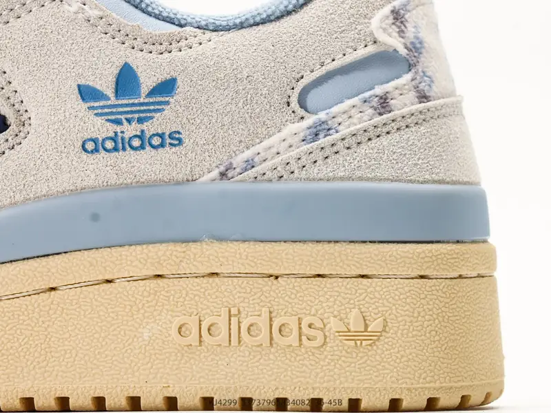 Adidas Baskets de basketball Rétro Polyvalent Tendance KJ4299 #33737965834082