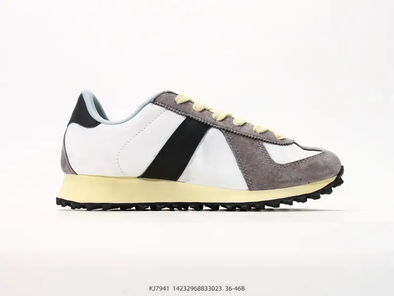Adidas Sepatu Lari Retro Bernapas Bantalan KJ7941 #14232968833023