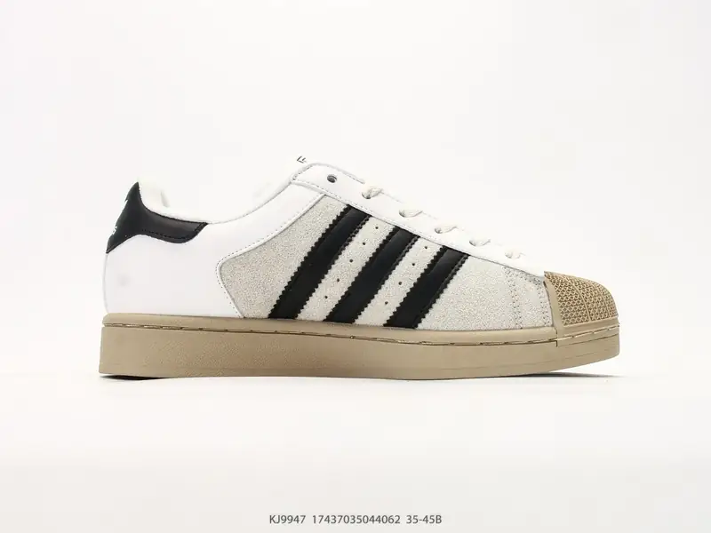 Adidas Scarpe sportive Versatile Classico Basso KJ9947 #17437035044062