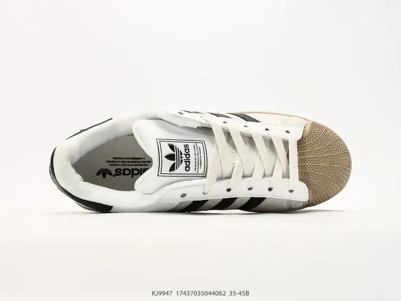 Adidas Scarpe sportive Versatile Classico Basso KJ9947 #17437035044062