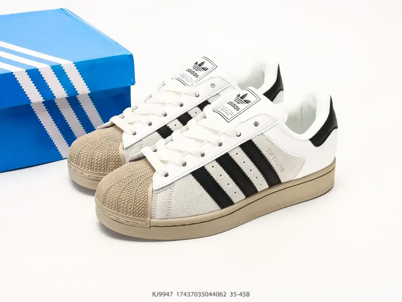 Adidas Scarpe sportive Versatile Classico Basso KJ9947 #17437035044062