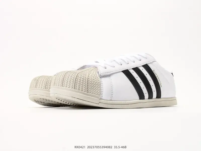 Adidas Scarpe da skate Alla moda Classico KK0421 #20237055394082