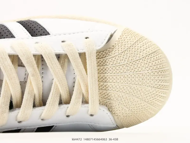 Adidas Chaussures de sport Polyvalent Classique Basse KK4472 #14807145664063