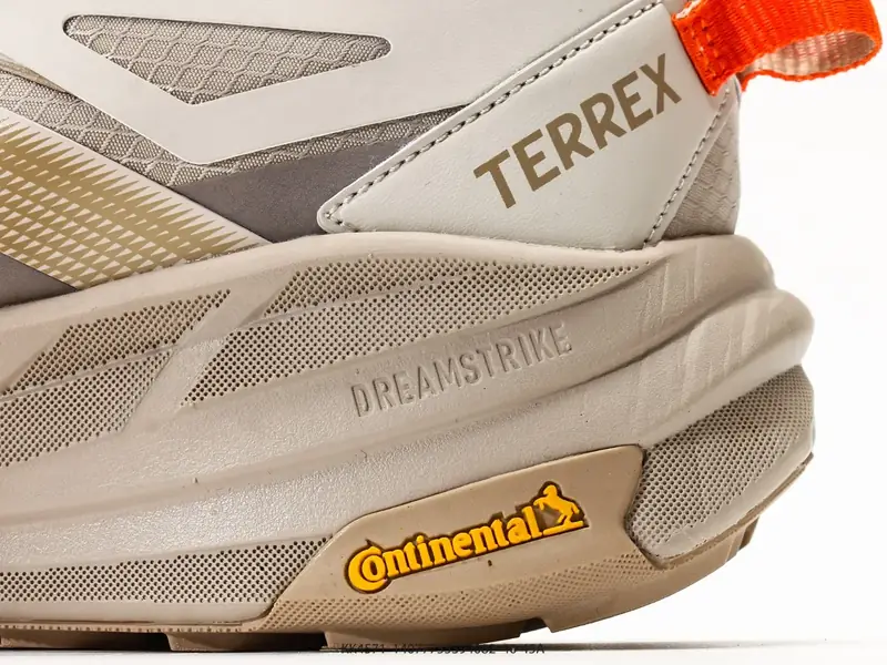Adidas Scarpe sportive Ammortizzato Versatile Basso KK4571 #14077755394082