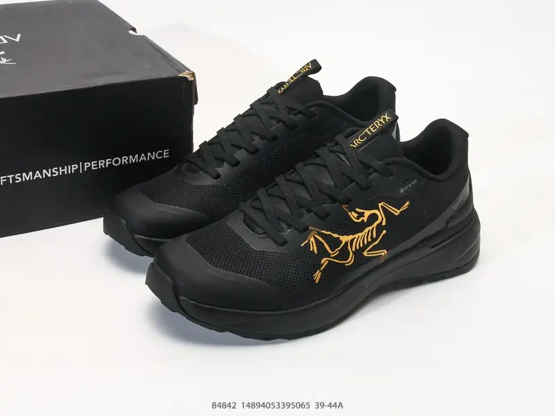 Arcteryx Sepatu Olahraga Bantalan Tahan Air Anti-Slip 81842 #14894053395065