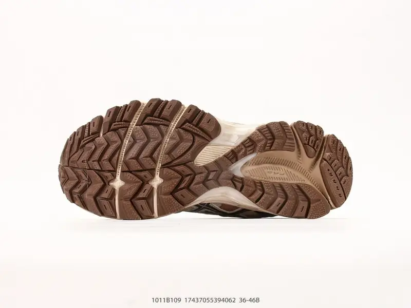 Asics Sepatu Trail Running Bantalan Tahan Lama Tren 1011B109 #17437055394062