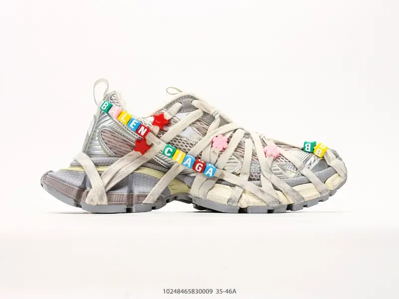 Balenciaga Sepatu Olahraga  778697 #10248465830009