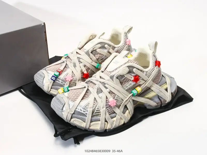 Balenciaga Sepatu Olahraga  778697 #10248465830009