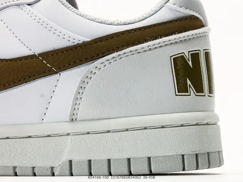 耐克Nike Dunk Low 板鞋 SB系列经典百搭休闲运动板鞋加厚鞋舌的填充，使舒适性大大提升，同时也更方便穿脱 854166-100 #33167965834062