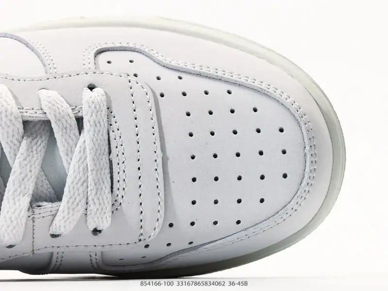 耐克Nike Dunk Low 板鞋 SB系列经典百搭休闲运动板鞋加厚鞋舌的填充，使舒适性大大提升，同时也更方便穿脱 854166-100 #33167965834062
