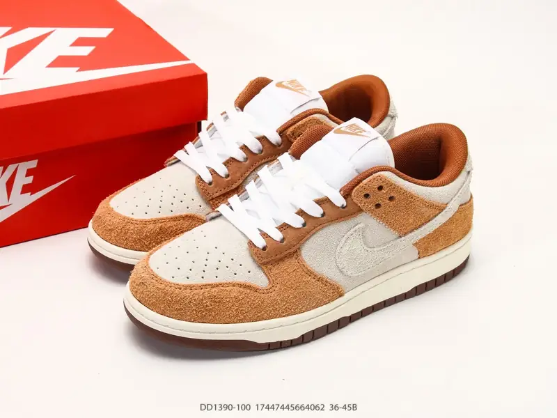 Nike Sepatu Olahraga Low Top DD1390-100 #17447445664062