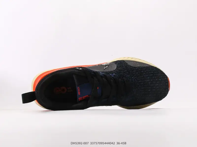 ナイキ ランニングシューズ クッション DH5392-007 #33757095444042