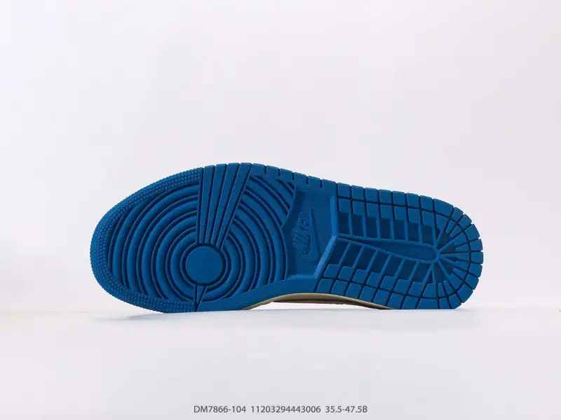 Nike Scarpe da basket Retro Classico Basso DM7866-104 #11203294443006