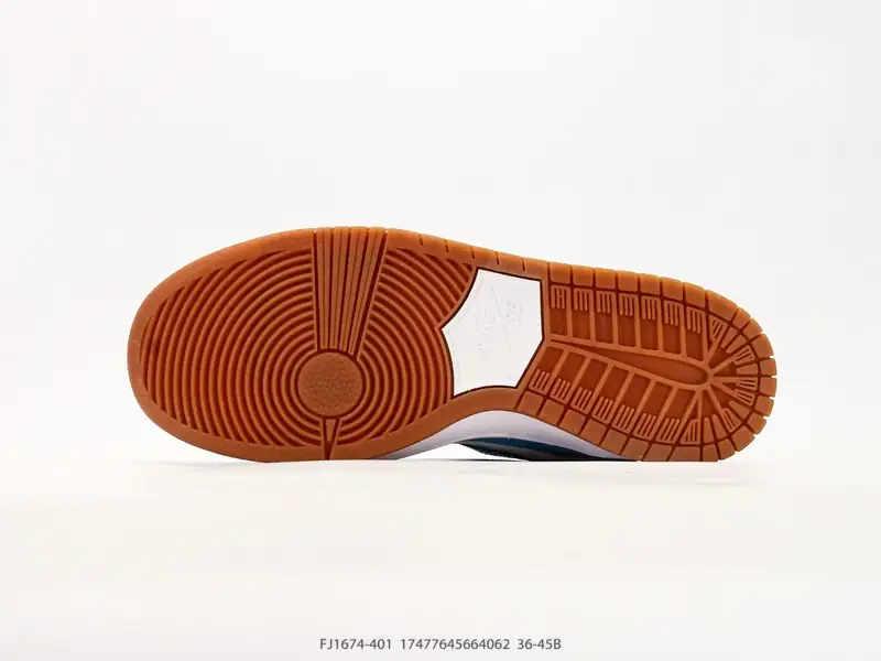 Nike Scarpe sportive Retro Basso FJ1674-401 #17477645664062