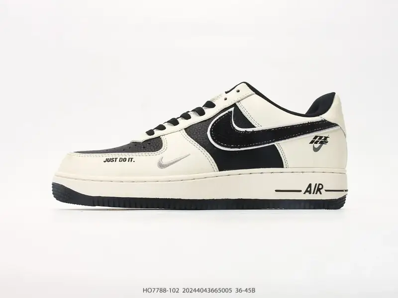 ナイキ スポーツシューズ レトロ クッション 厚底 HO7788-102 #20244043665005