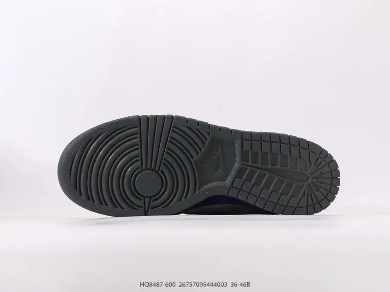 ナイキ スポーツシューズ レトロ ローカット エアクッション HQ8487-600 #26757095444003