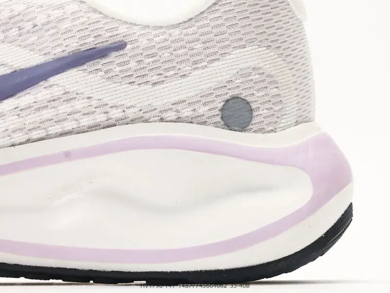 Nike Journey Run 耐克 轻便透气 缓震舒适 运动跑步鞋 使用了新型的缓震材料 脚感偏韧 HV1798-141 #14877745664082