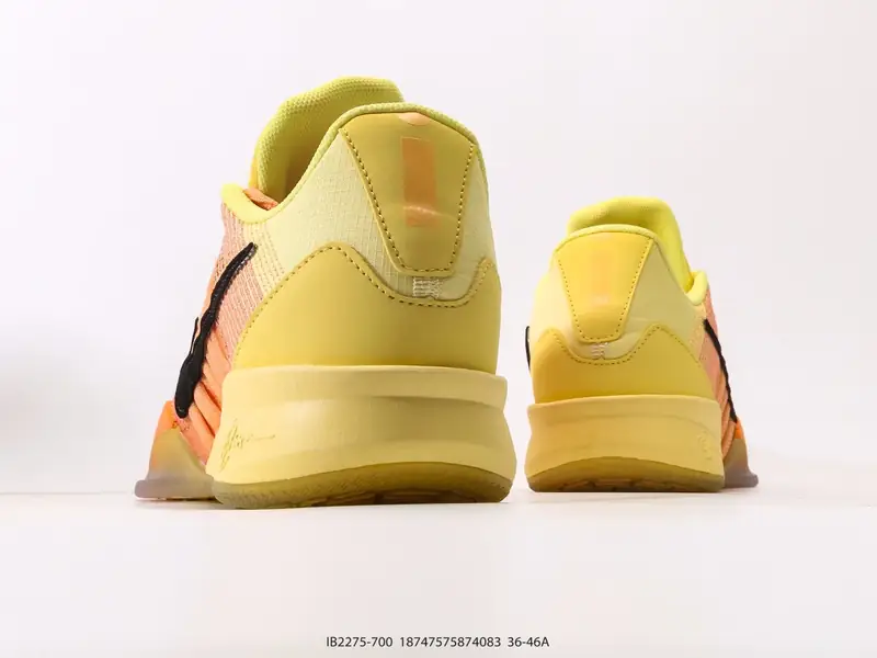 Nike Sepatu Olahraga  IB2275-700 #18747575874083