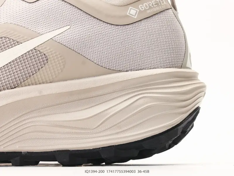 Nike Trailrunningschuhe Atmungsaktiv Rutschfest Vielseitig IQ1394-200 #17417755394003