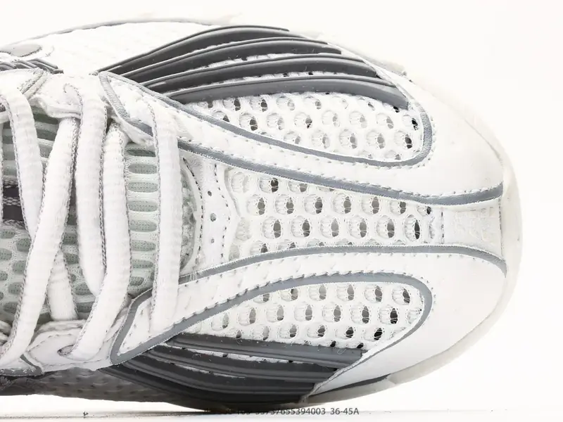 Nike Zoom Skylon 11 舒适柔软透气回弹 复古跑步鞋 网面材质看着很透气 线条的 IU7360-103 #33737655394003