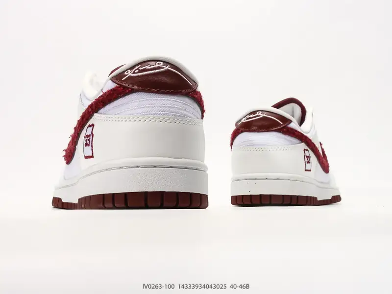耐克 Nike Dunk Low Retro ‘DIY高端定制’ 低帮休闲运动板鞋 原装头层材料 用料绝不含糊 独家版型蒸餾加工帶來的是更好的视觉和脚感体验 清洁度 电绣 IV0263-100 #14333934043025