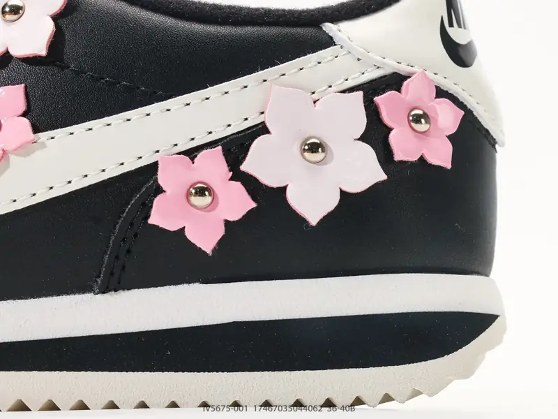 Nike Sports Shoes Retro Classic Comfortable IV5675-001 #17467035044062