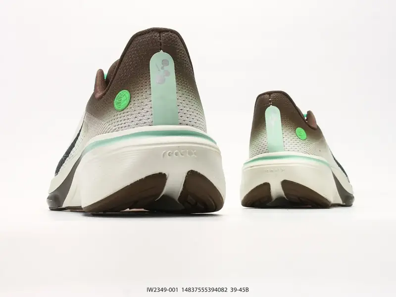 Nike Chaussures de running Respirant IW2349-001 #14837555394082