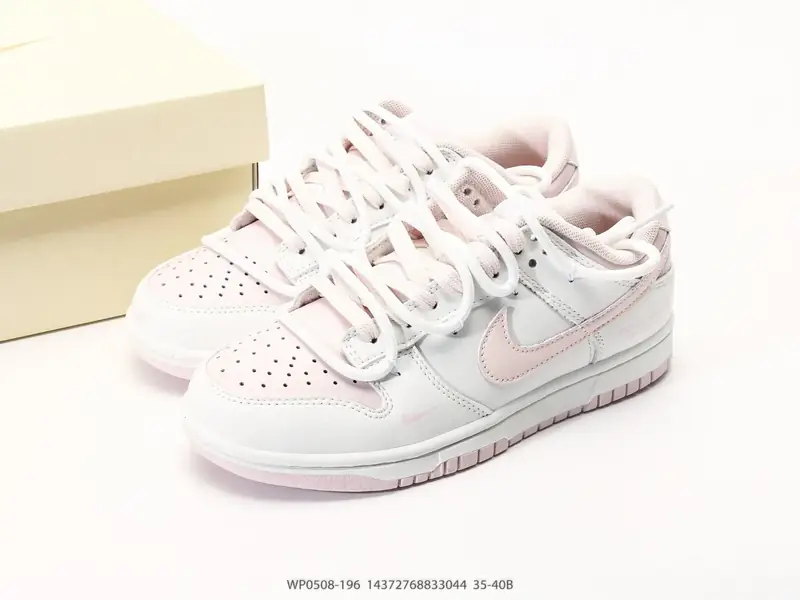 Nike Chaussures de sport Basse WP0508-196 #14372768833044