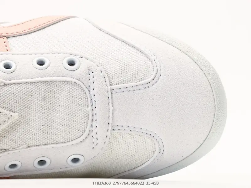 Onitsuka Tiger MEXICO 66 SLIP-ON 百搭单品 定制鬼冢虎 板鞋 MEXICO 66是鬼冢虎旗下最经典的款式，李小龙最喜欢的 1183A360 #27977645664022