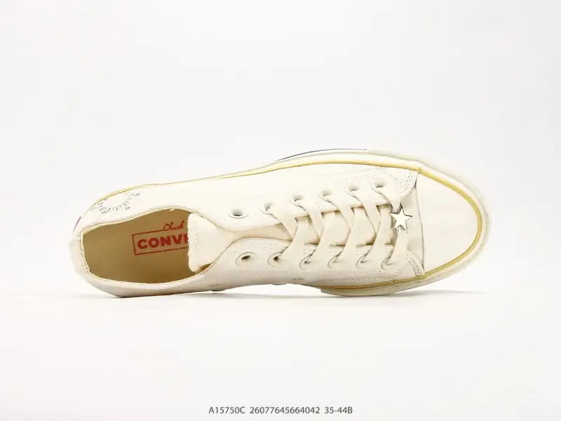 Converse 1970s SEASONAL 日月星辰刺绣，经典的1970s鞋型，米白色 A15750C #26077645664042