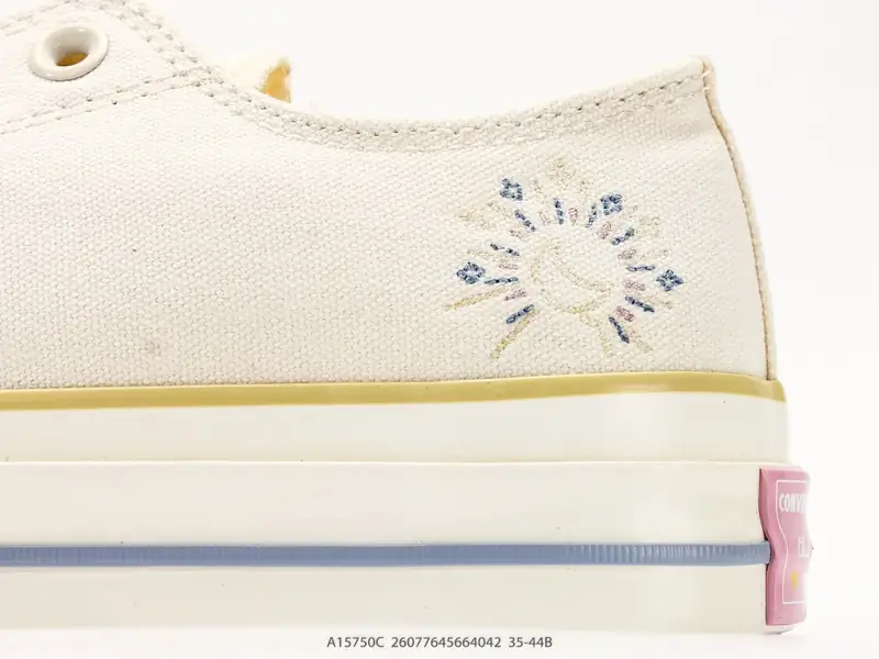 Converse 1970s SEASONAL 日月星辰刺绣，经典的1970s鞋型，米白色 A15750C #26077645664042