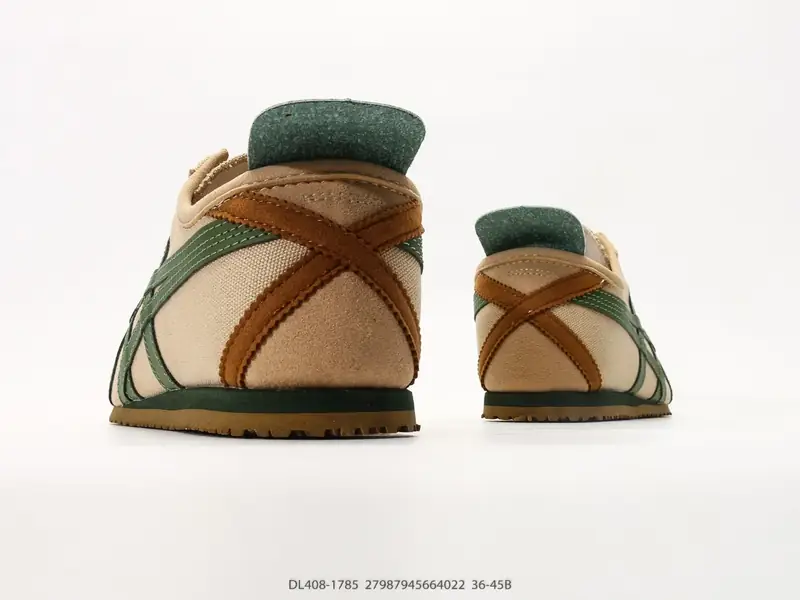 Onitsuka Tiger MEXICO 66 百搭单品 板鞋 MEXICO 66是鬼冢虎旗下最经典的款式，李小龙最喜欢的 DL408-1785 #27987945664022