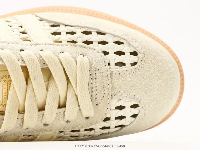 Adidas Freizeitschuhe Niedrig HK7719 #33737435044002