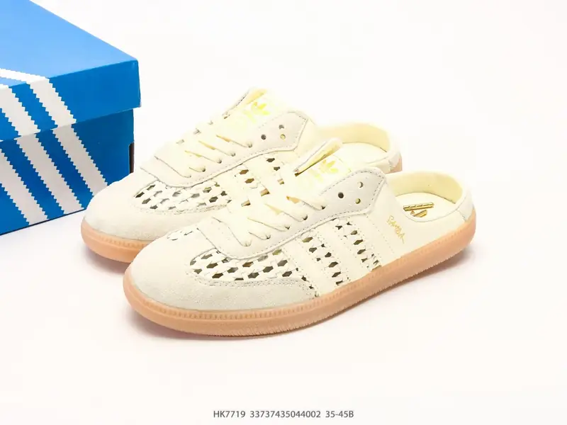 Adidas Freizeitschuhe Niedrig HK7719 #33737435044002